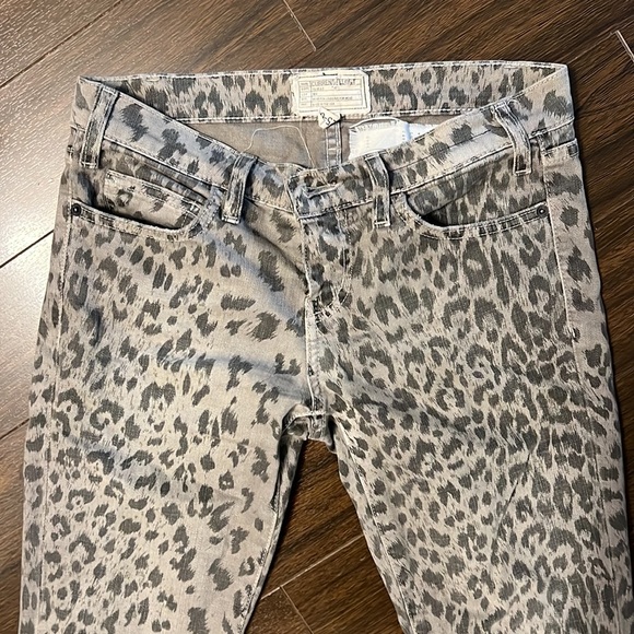 Current Elliot leopard print jeans size 25 - Picture 3 of 6